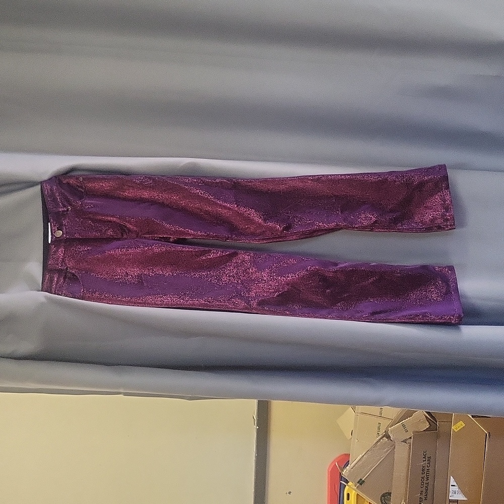 NWT Area purple iridescent. Straight leg slit pants. Size 4